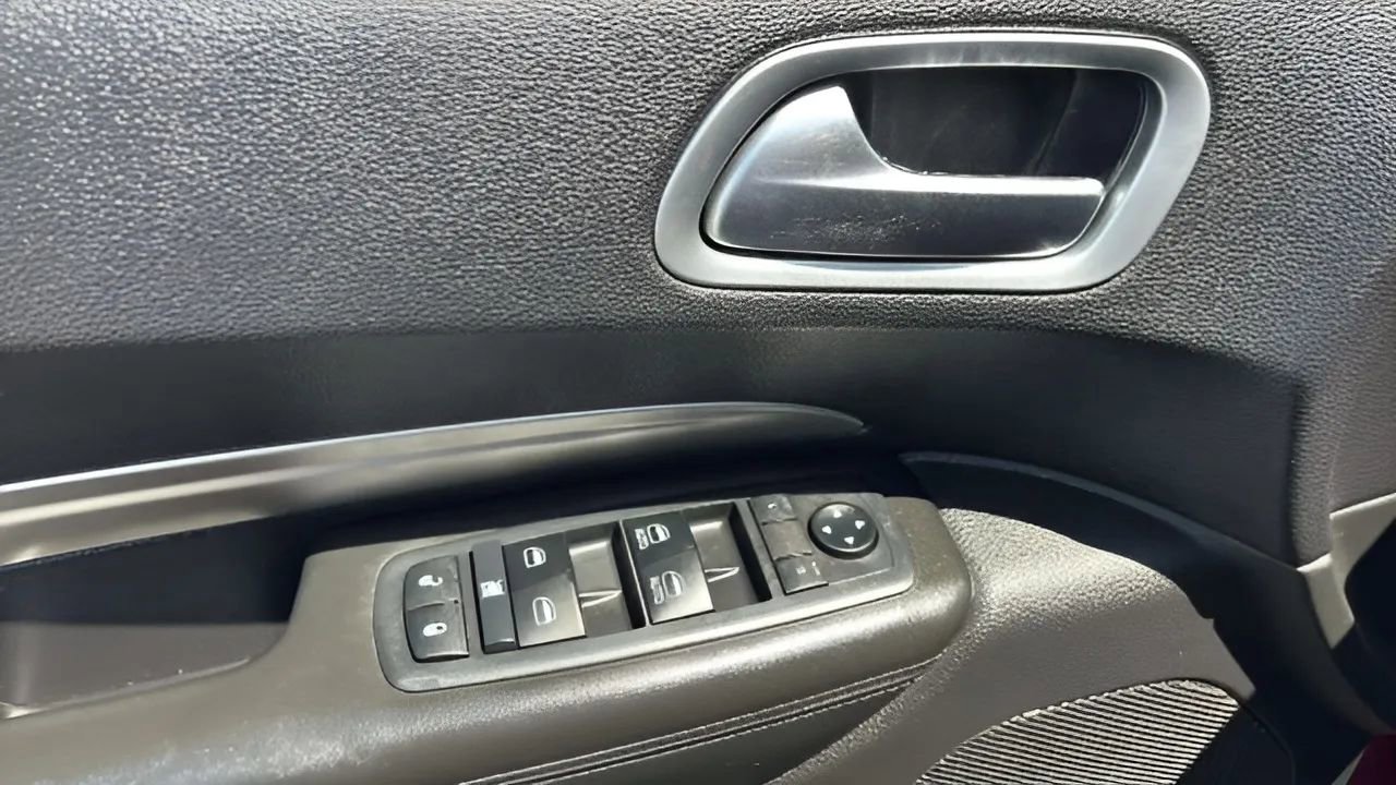 Used 2019 Dodge Durango SXT image 14