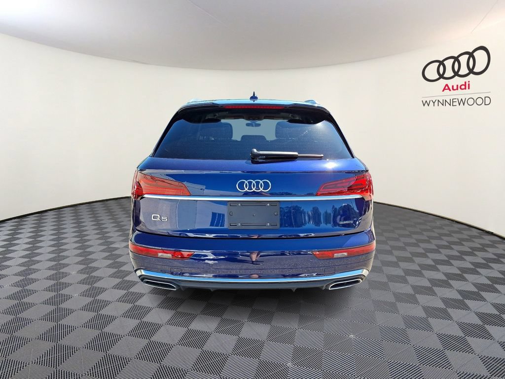 Used 2023 Audi Q5 2.0T Premium w/ Convenience Package AWD/4WD image 5