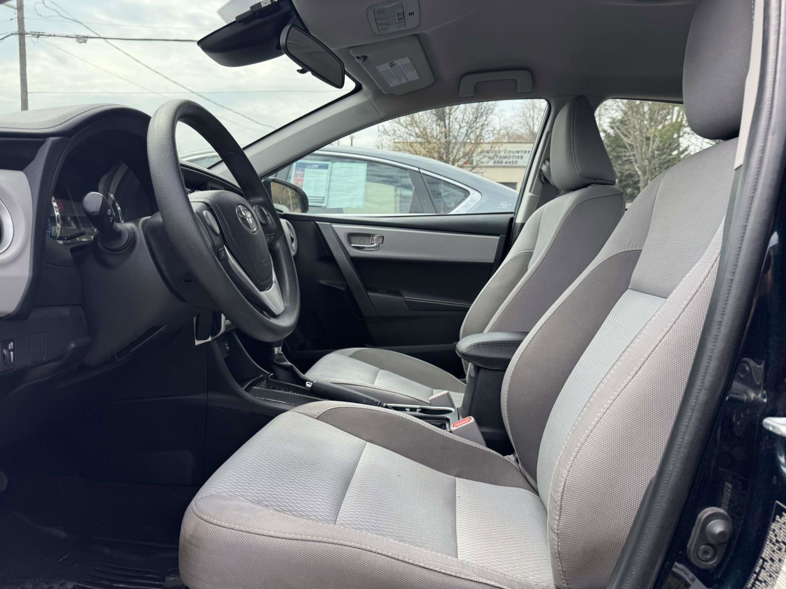 Used 2018 Toyota Corolla LE w/ Body Protection Package FWD image 12