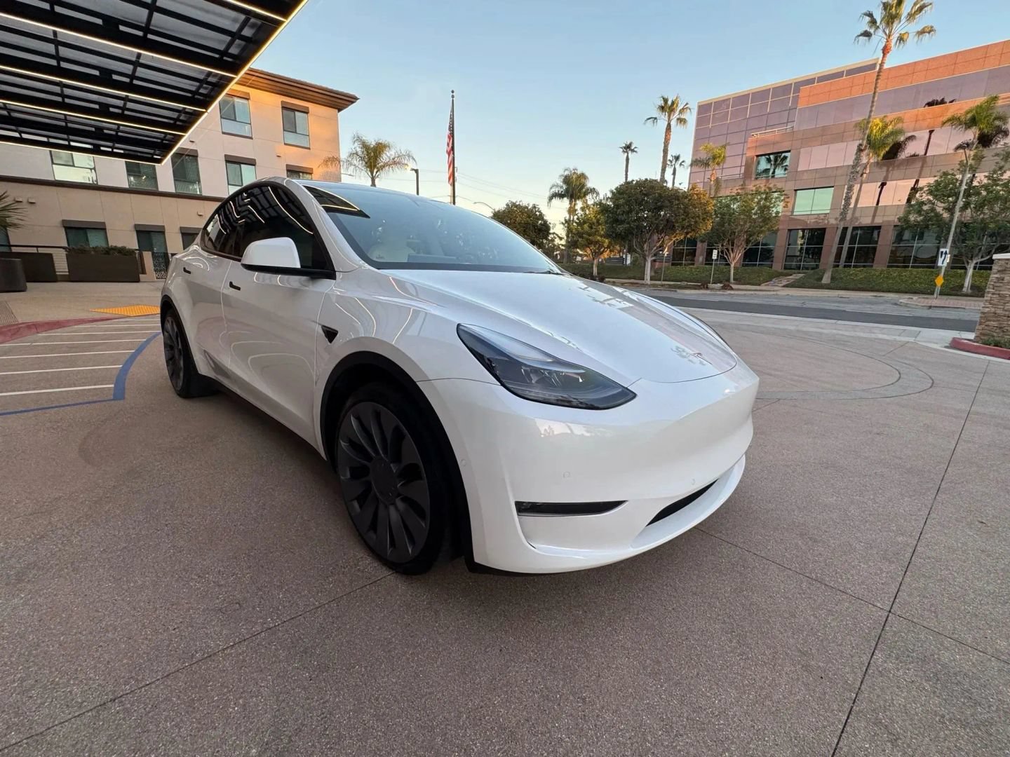Used 2022 Tesla Model Y Performance AWD/4WD image 4