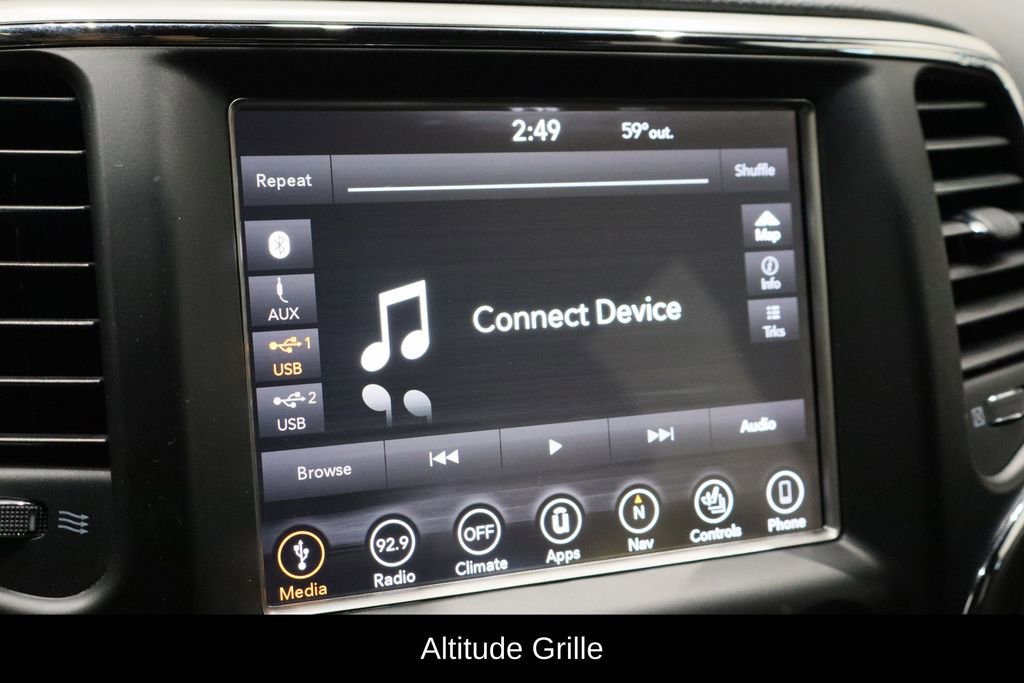 Used 2018 Jeep Grand Cherokee Altitude image 28