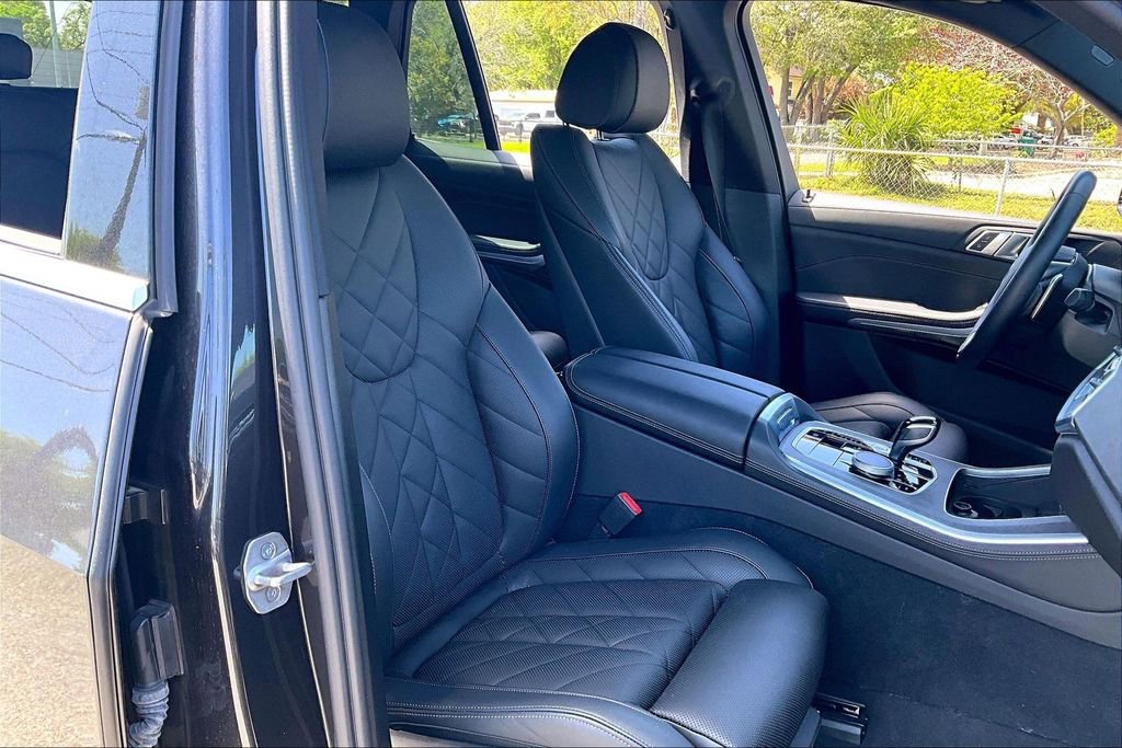 Used 2023 BMW X5 sDrive40i w/ Premium Package image 30