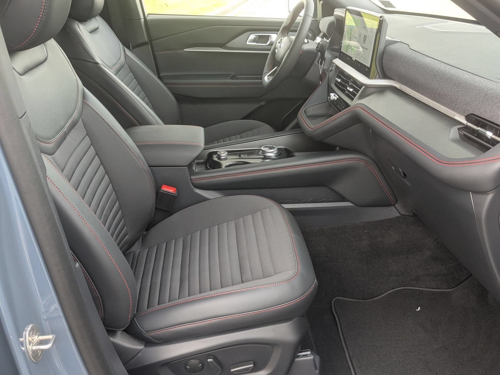 New 2026 Ford Explorer ST-Line AWD/4WD image 39