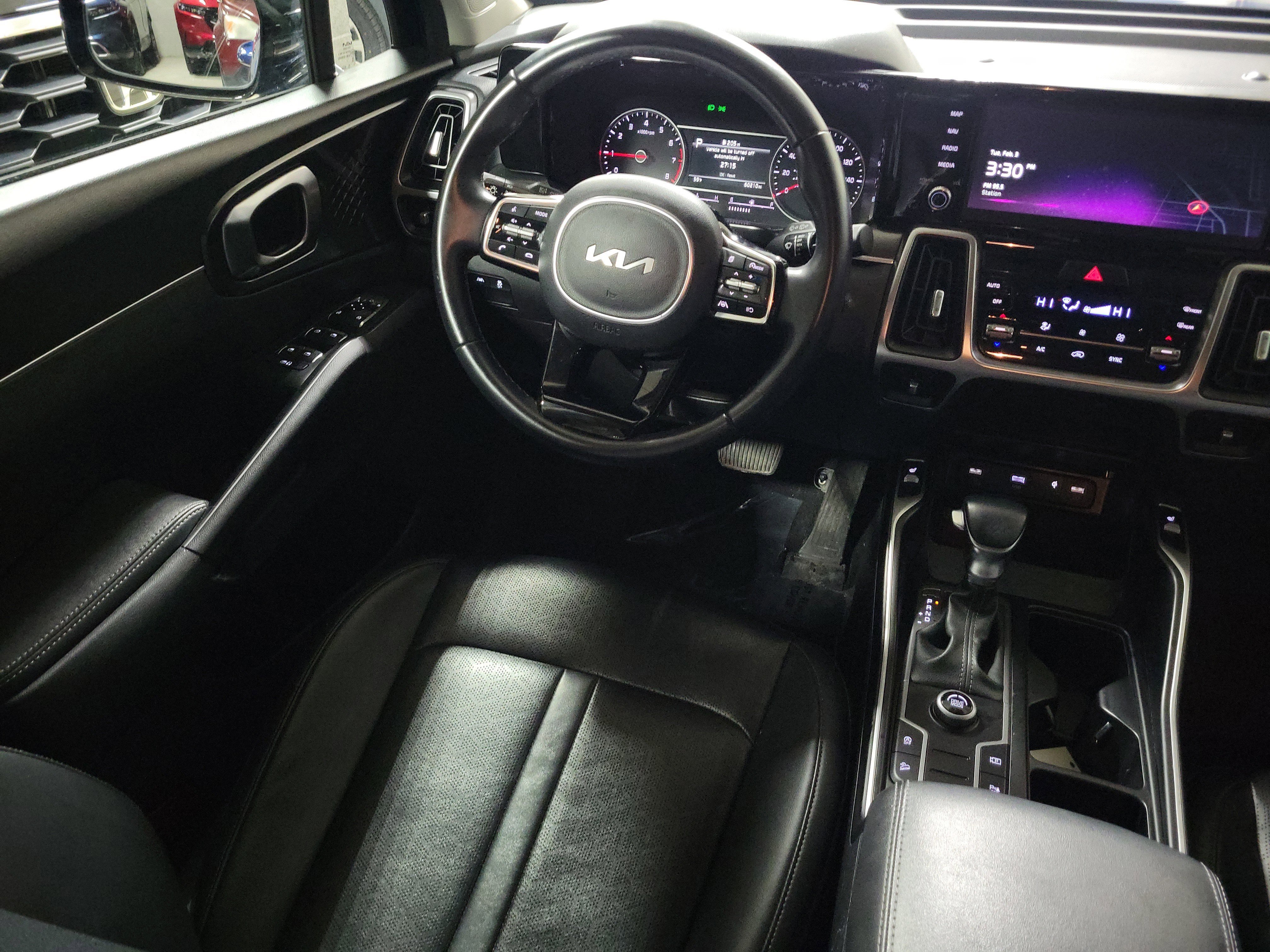 Used 2023 Kia Sorento S image 13