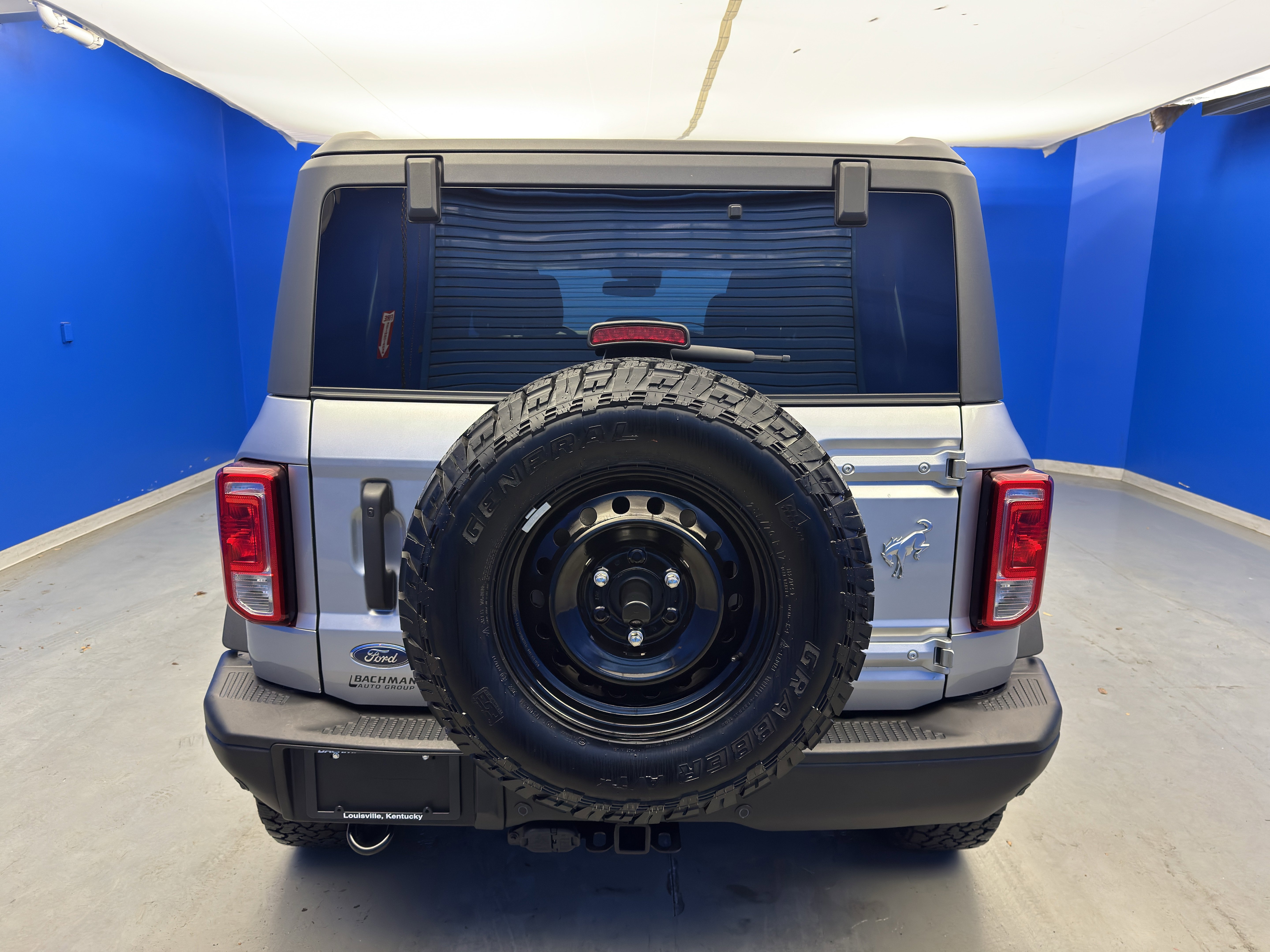 Used 2022 Ford Bronco Black Diamond image 6