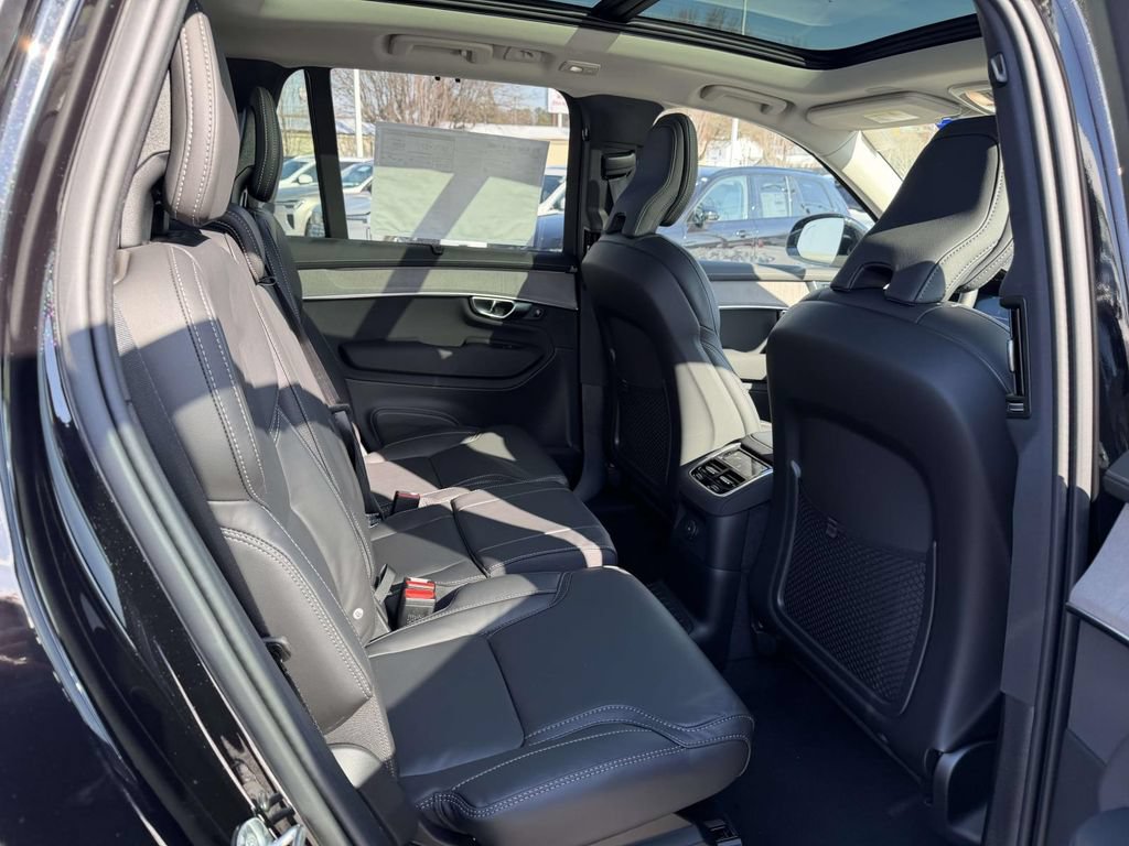 New 2026 Volvo XC90 T8 Ultra w/ Protection Package Premier AWD/4WD image 12