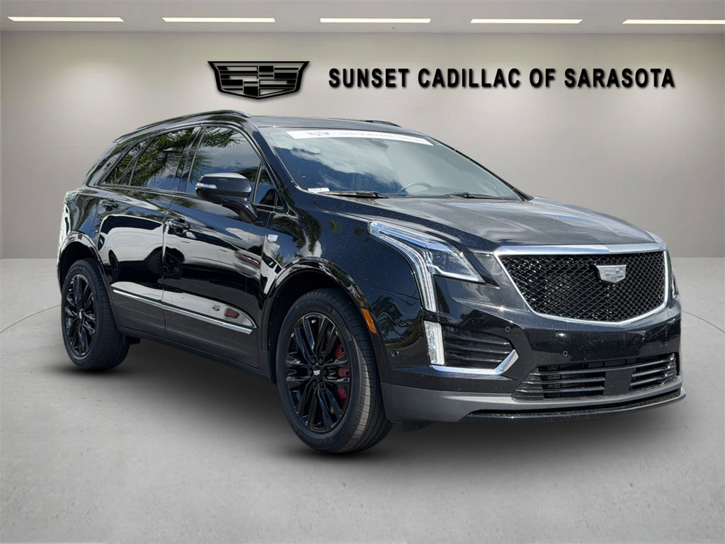 Certified 2023 Cadillac XT5 Sportv w/ Technology Package AWD/4WD image 1