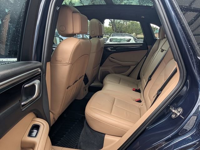 Used 2021 Porsche Macan S image 13