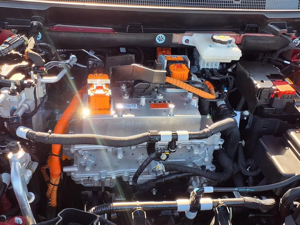 Used 2025 Cadillac Optiq Sport 1 image 18