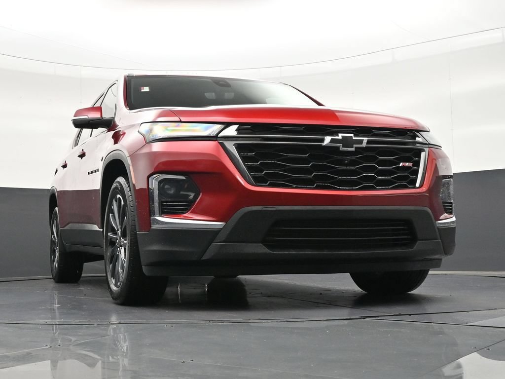 Used 2023 Chevrolet Traverse RS FWD image 30