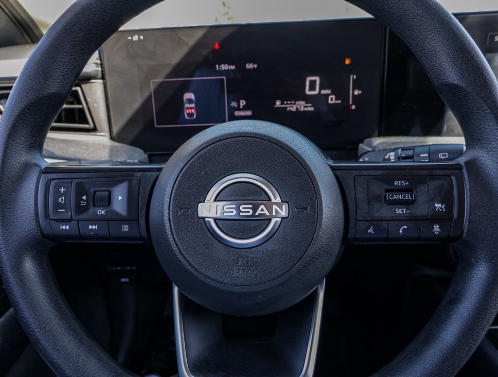 Used 2025 Nissan Kicks SV FWD image 24