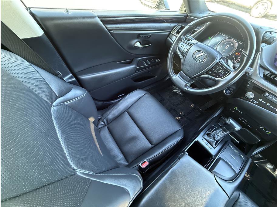 Used 2021 Lexus ES 300h w/ Premium Package image 48