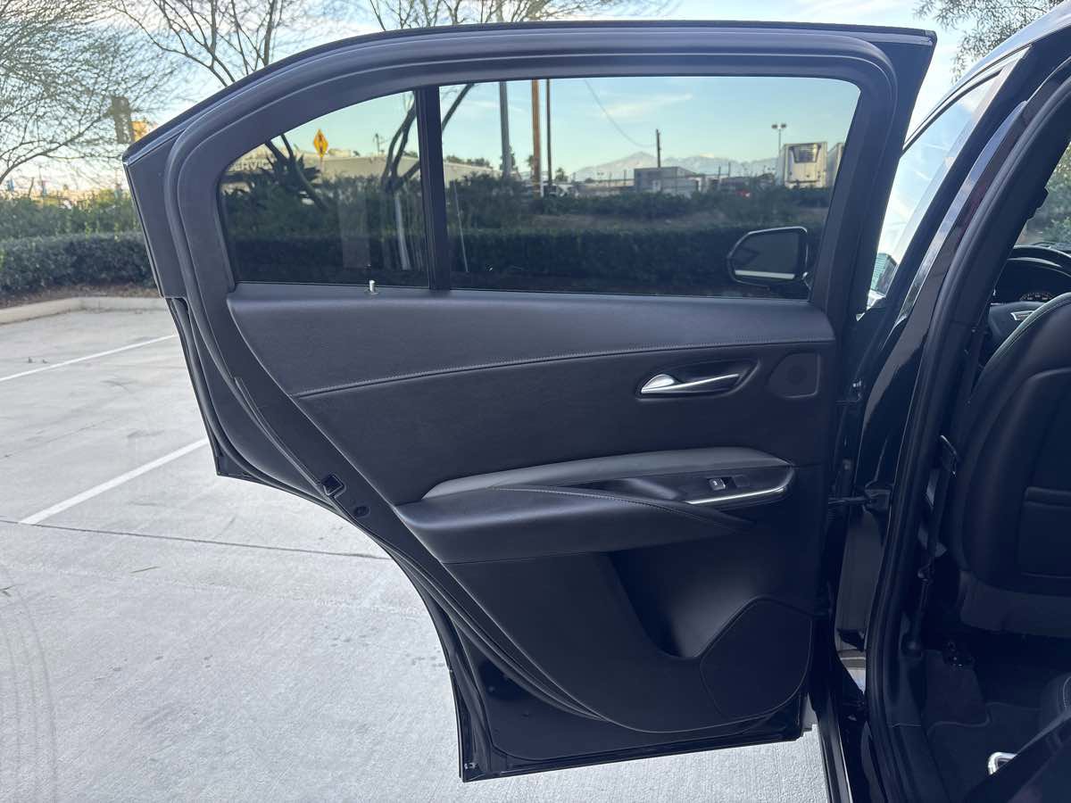 Used 2019 Cadillac XT4 Premium Luxury image 11