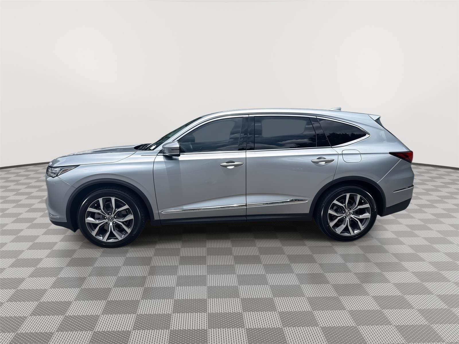 Used 2023 Acura MDX w/ Technology Package FWD image 9
