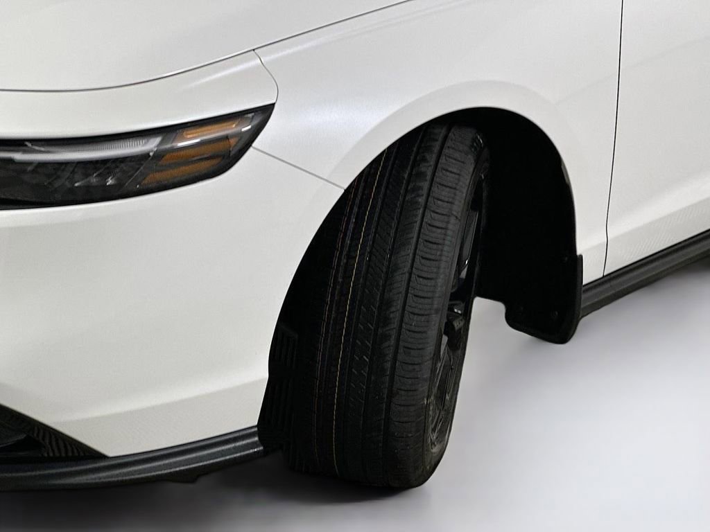 Certified 2025 Honda Accord SE image 25