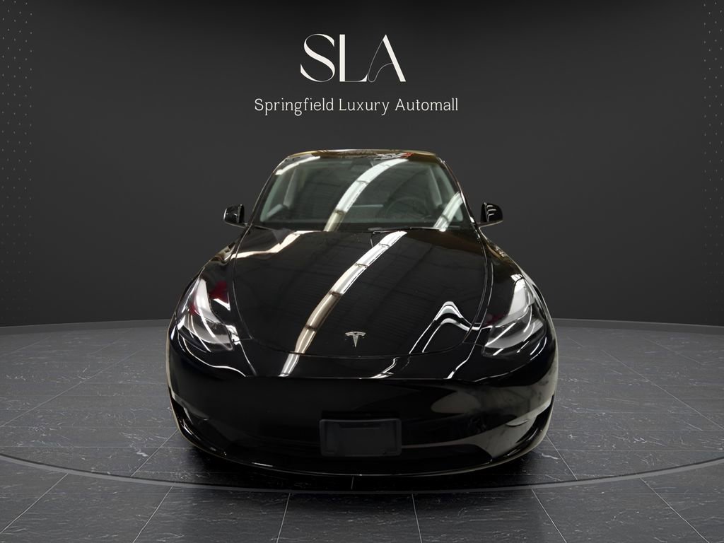 Used 2024 Tesla Model Y Long Range image 2