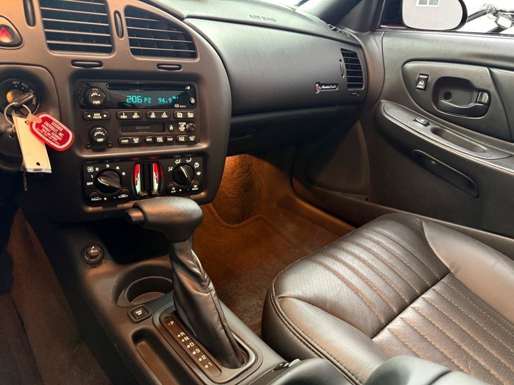 Used 2002 Chevrolet Monte Carlo SS w/ Preferred Equipment Group FWD image 15