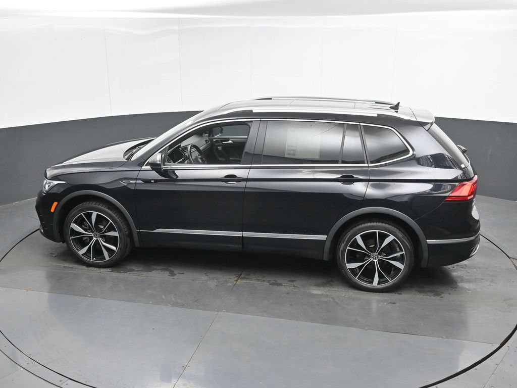 Used 2022 Volkswagen Tiguan SEL R-Line AWD/4WD image 37