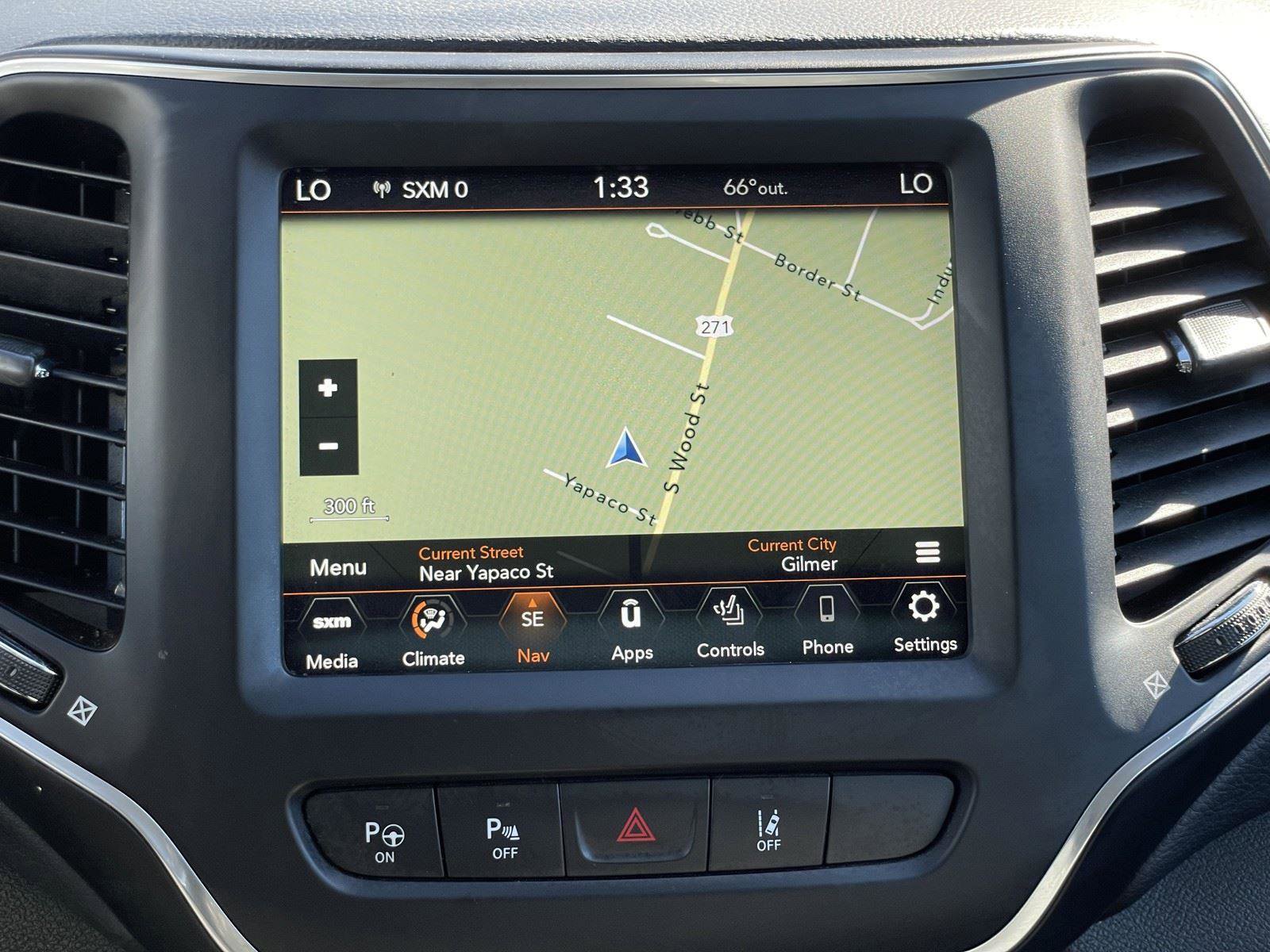 Certified 2023 Jeep Cherokee Altitude Lux image 19