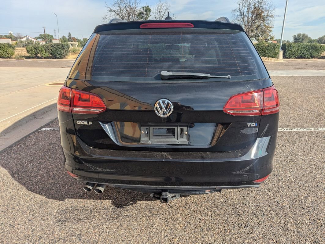 Used 2015 Volkswagen Golf TDI S FWD image 6