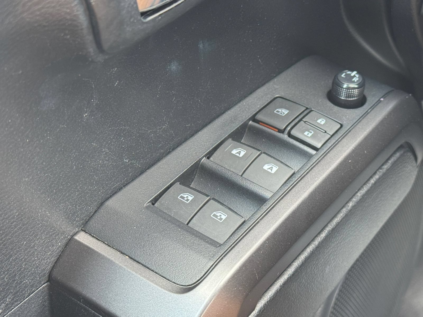 Used 2021 Toyota Tacoma TRD Sport AWD/4WD image 15