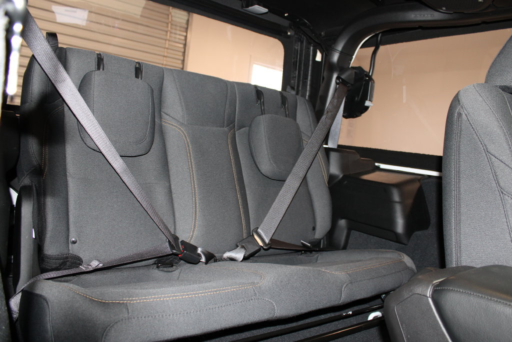 Used 2024 Jeep Wrangler Sport AWD/4WD image 28