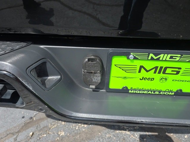 Used 2023 Jeep Gladiator Overland image 7