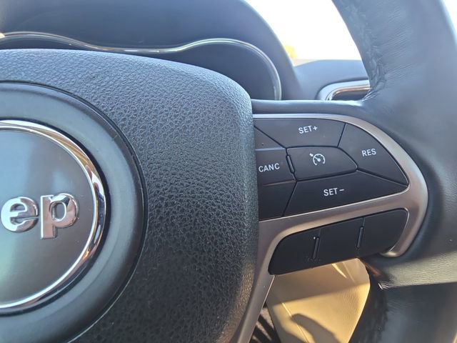 Used 2018 Jeep Grand Cherokee Limited w/ Trailer Tow Group IV image 18