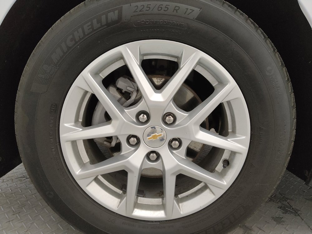 Used 2024 Chevrolet Equinox LS w/ LS Convenience Package FWD image 31