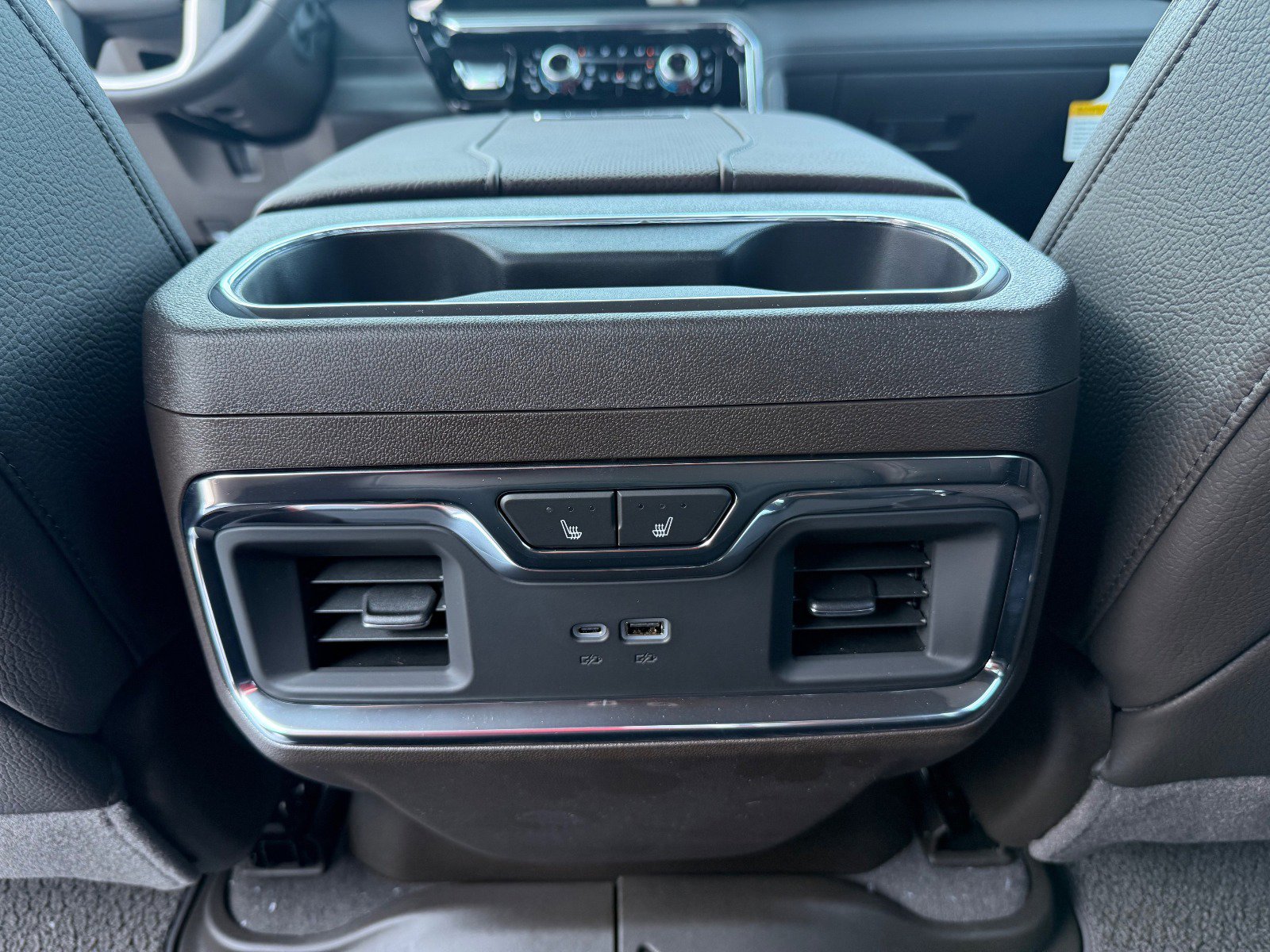 New 2025 GMC Sierra 2500 Denali w/ Denali Reserve Package image 17