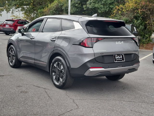 Used 2026 Kia Sportage LX FWD image 5