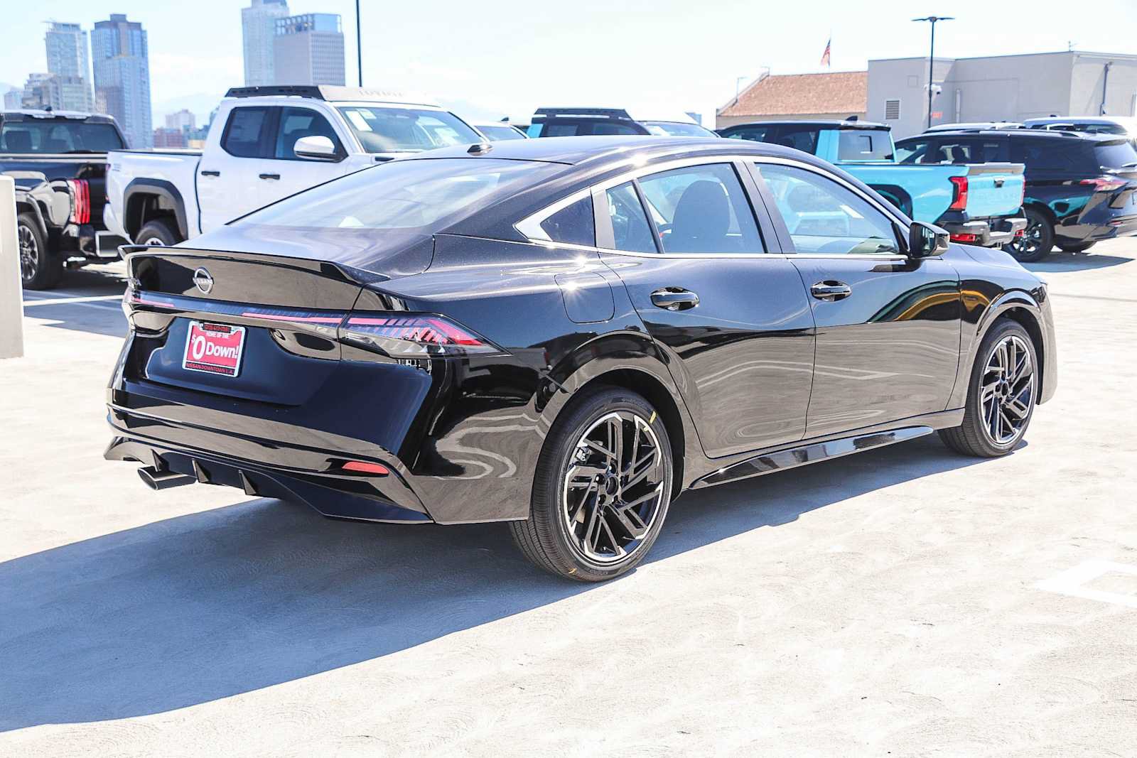 New 2027 Nissan Sentra SR w/ Floor Mat Package FWD image 6