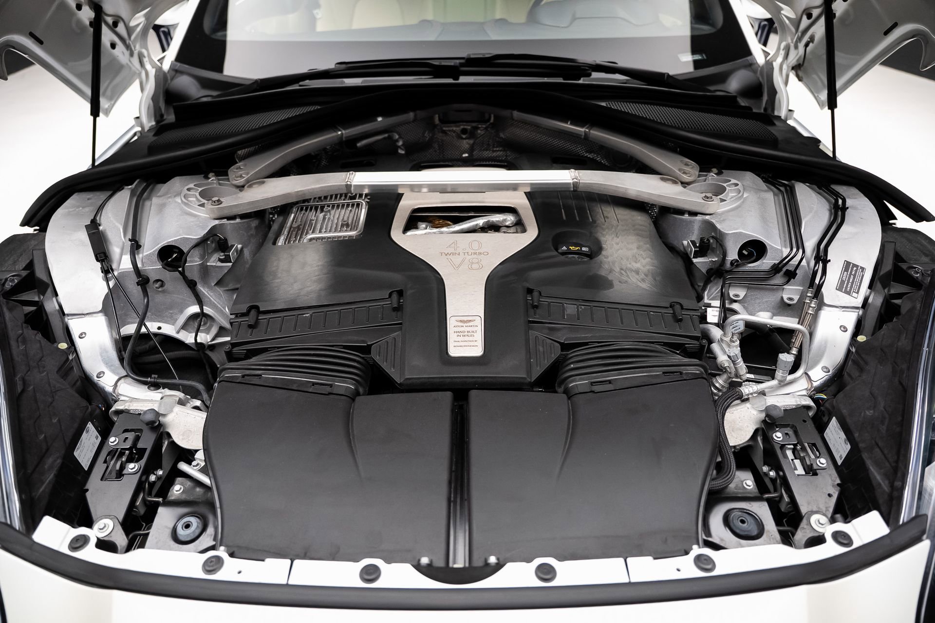 Used 2021 Aston Martin DBX AWD/4WD image 73