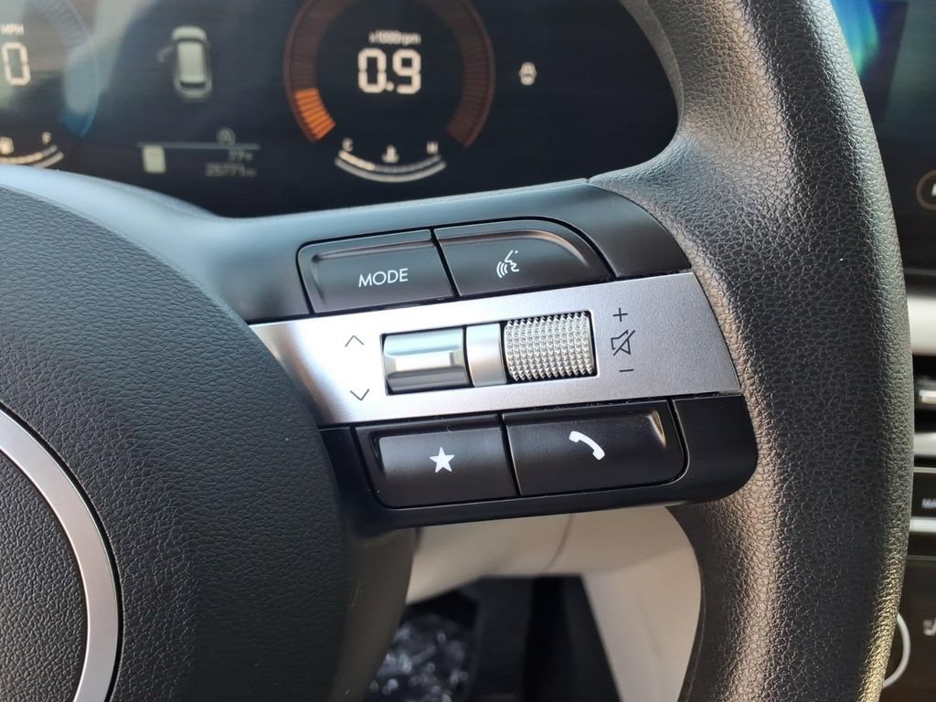 Used 2025 Hyundai Tucson SEL FWD image 9