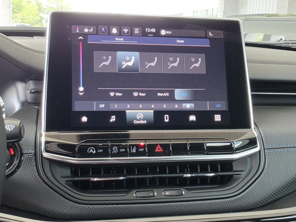 New 2026 Jeep Compass Latitude AWD/4WD image 15