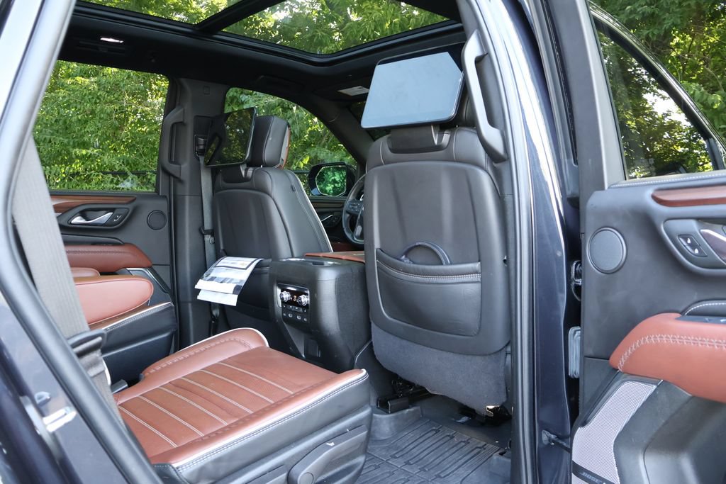 Certified 2024 GMC Yukon Denali Ultimate w/ LPO, Floor Liner Package AWD/4WD image 51