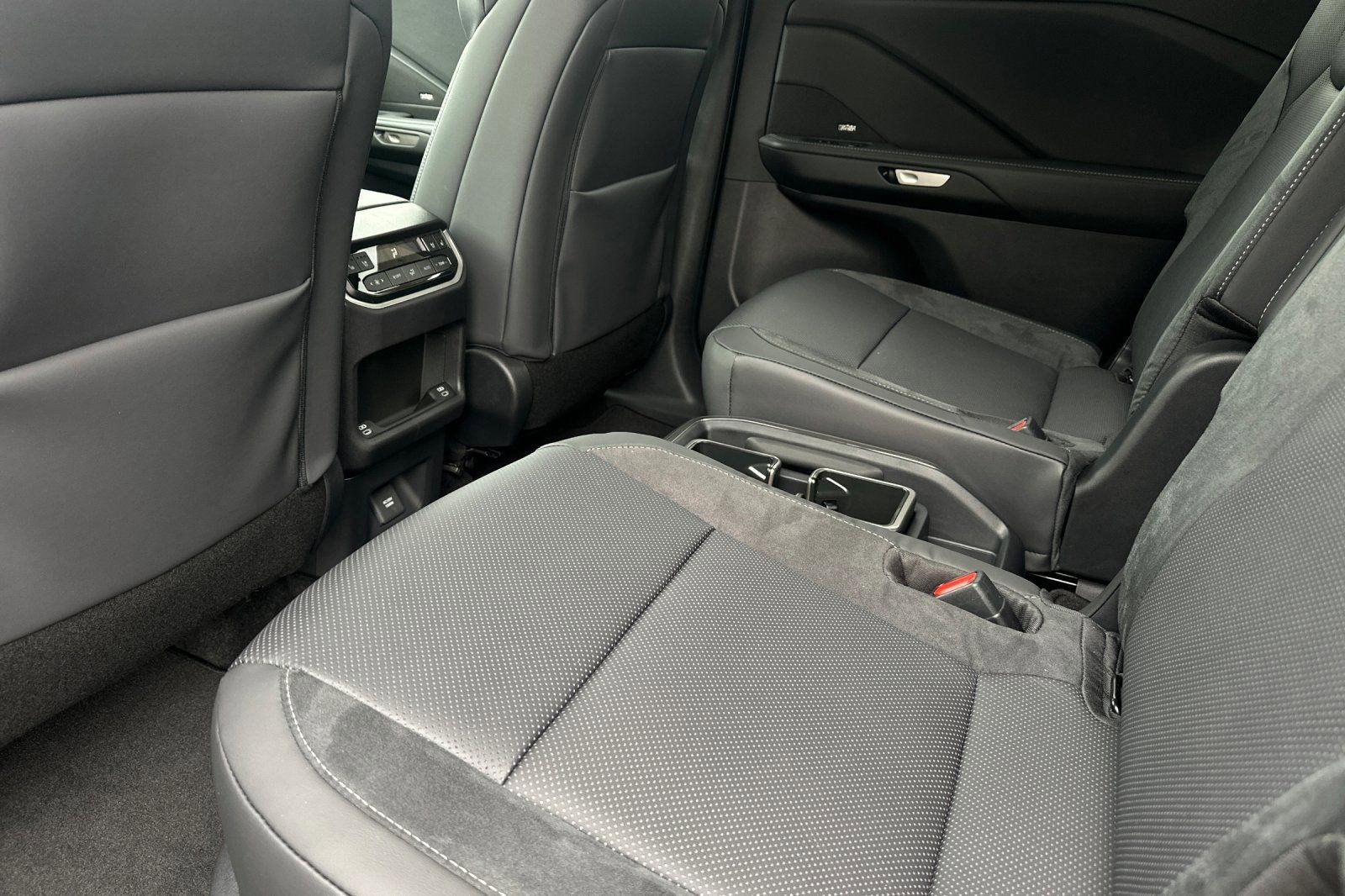 New 2026 Lexus TX 500h AWD image 21
