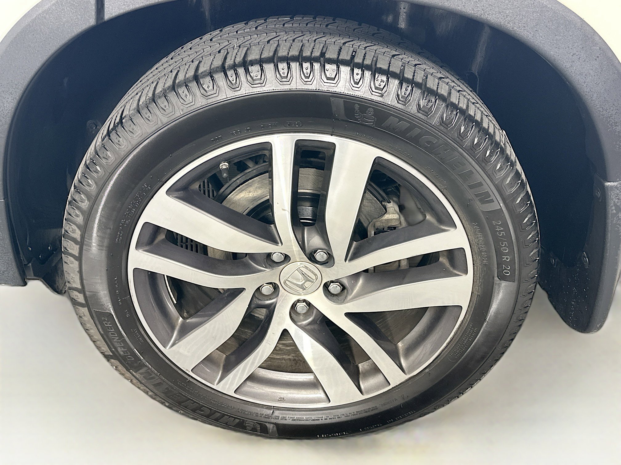 Used 2018 Honda Pilot Touring image 11