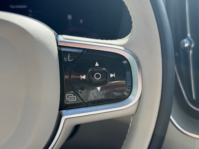 Certified 2024 Volvo XC60 B5 Plus w/ Protection Package AWD/4WD image 29
