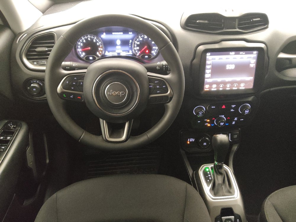 Used 2022 Jeep Renegade Latitude AWD/4WD image 22