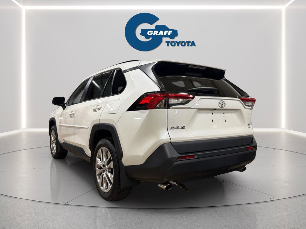 Used 2021 Toyota RAV4 XLE Premium AWD/4WD image 5