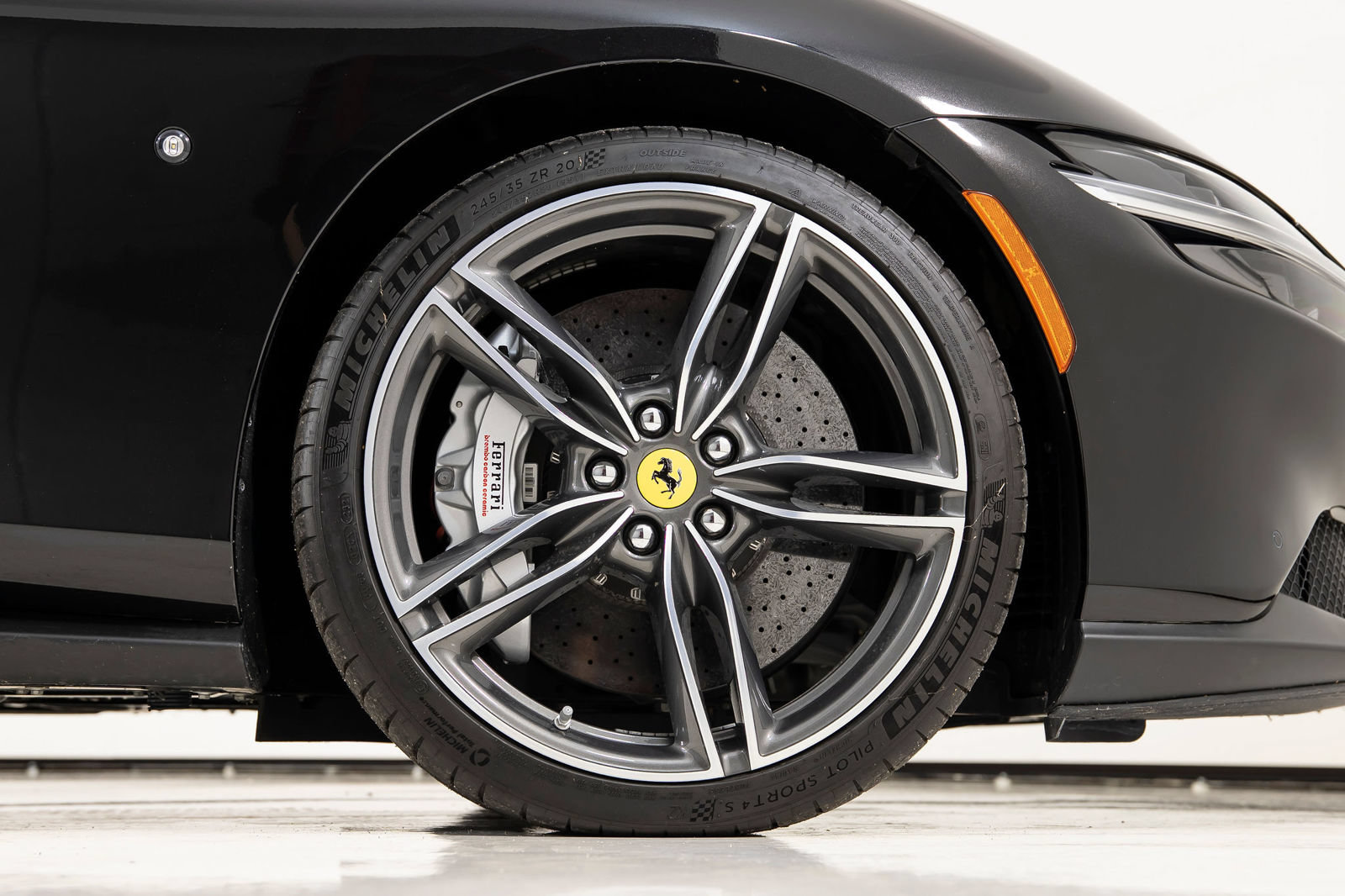 Certified 2022 Ferrari Roma RWD image 22