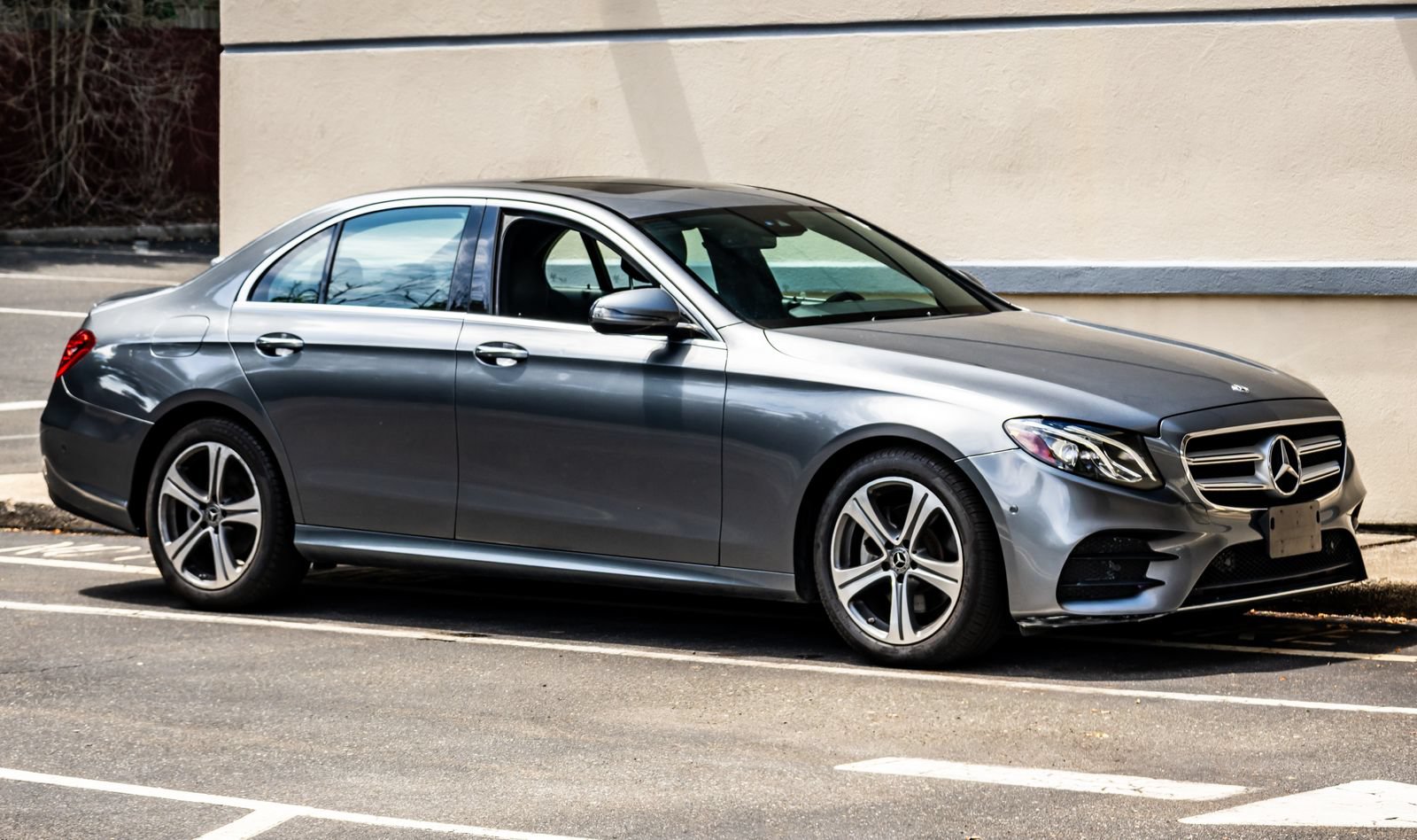 Used 2018 Mercedes-Benz E 300 4MATIC image 11