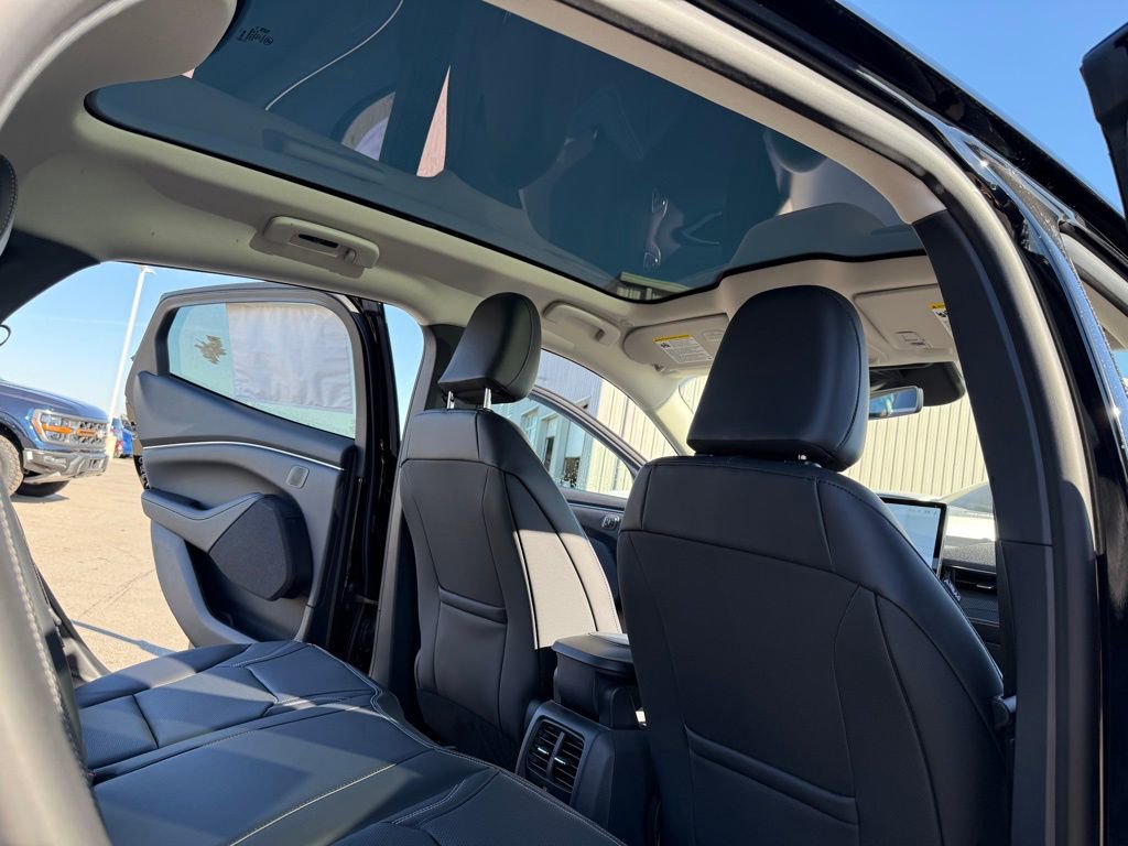 New 2025 Ford Mustang Mach-E Premium image 21