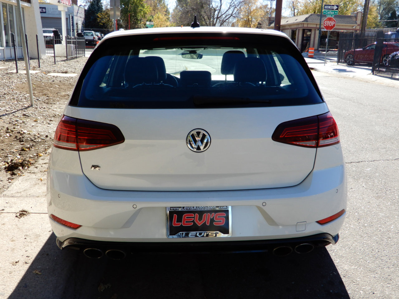 Used 2019 Volkswagen Golf R 4-Door image 6