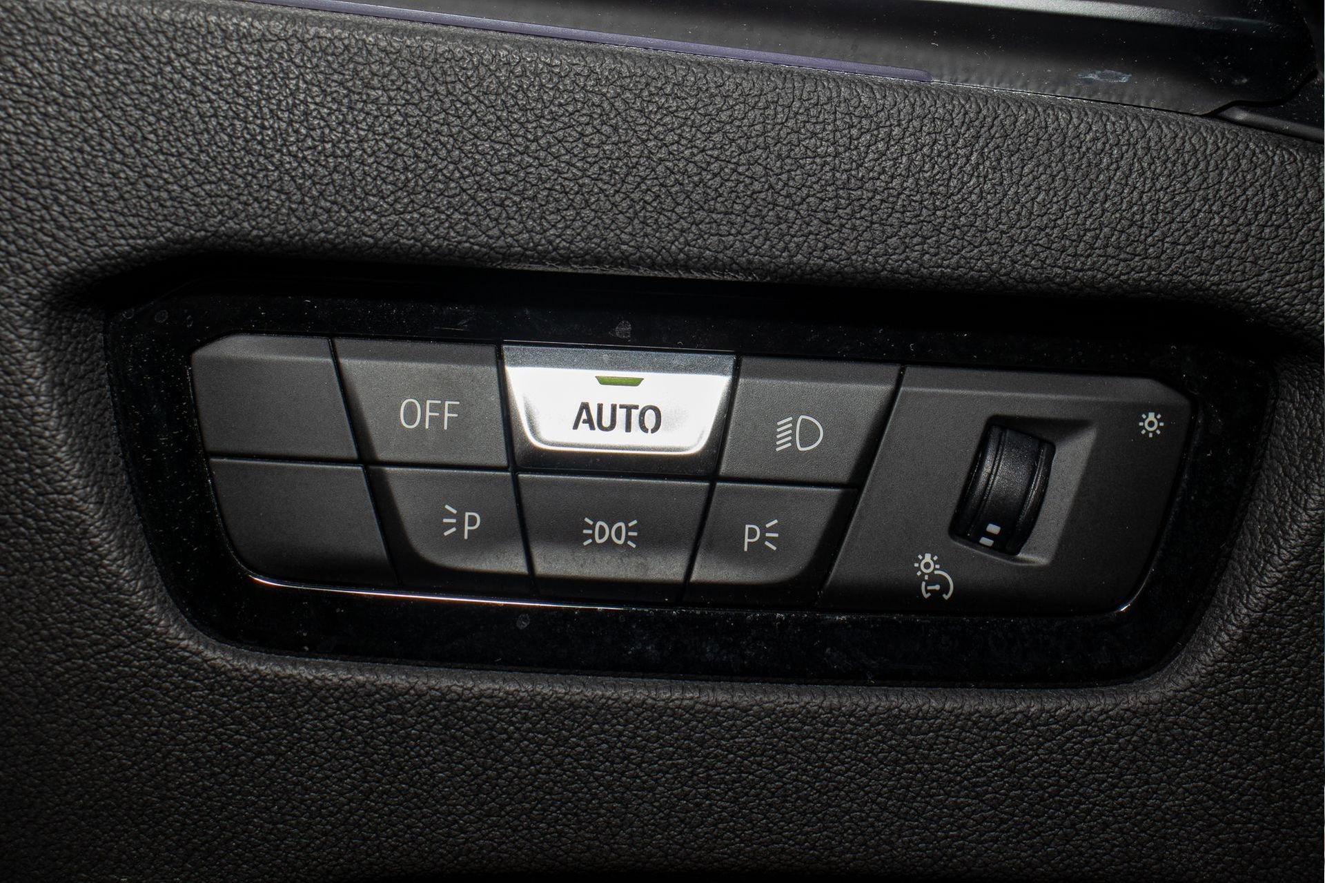 Used 2021 BMW M340i w/ Premium Package image 27