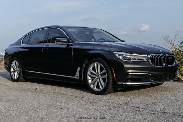 Used 2019 BMW 750i xDrive w/ Executive Package AWD/4WD image 12