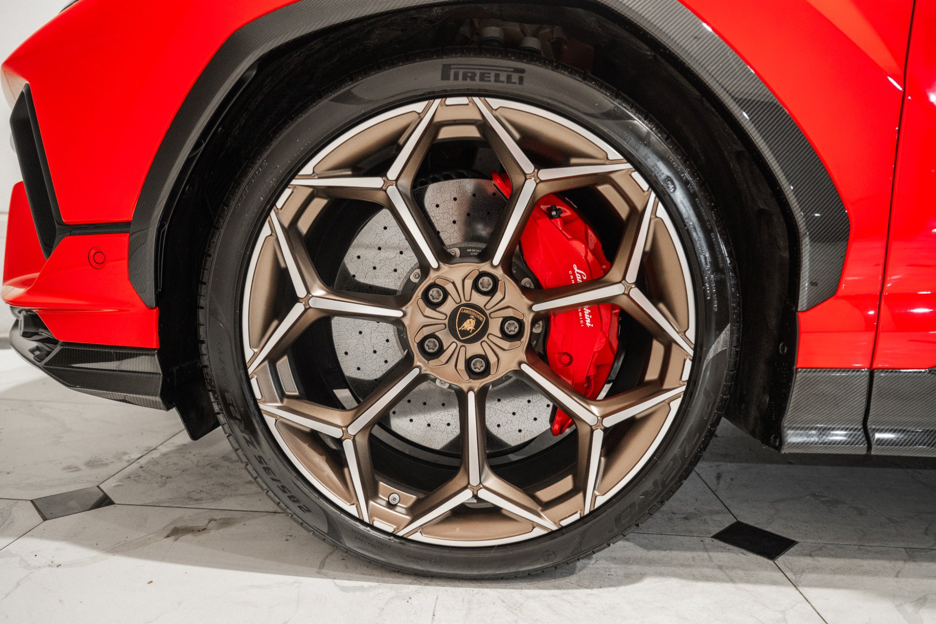 Used 2024 Lamborghini Urus Performante AWD/4WD image 13