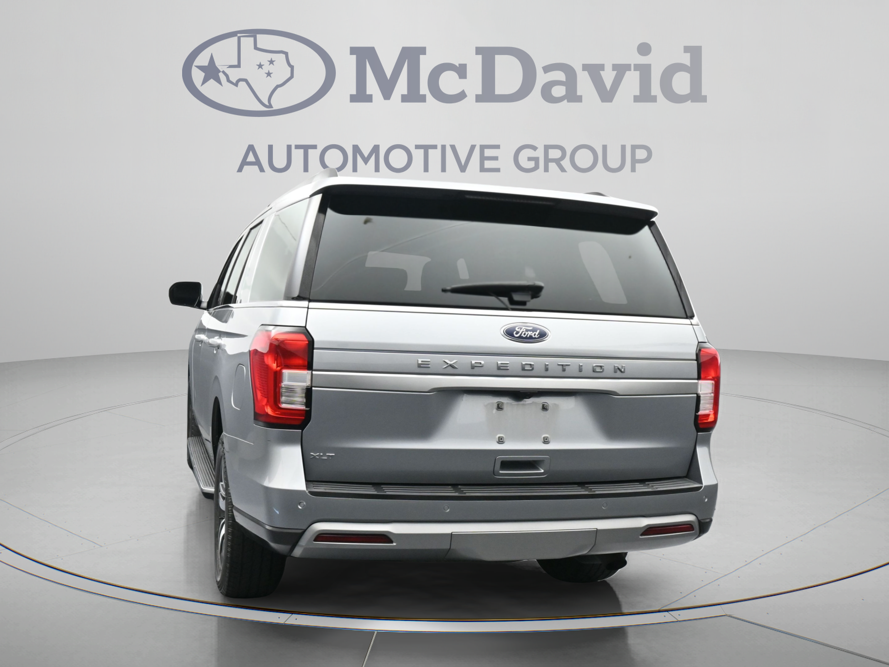 Used 2023 Ford Expedition XLT RWD image 7