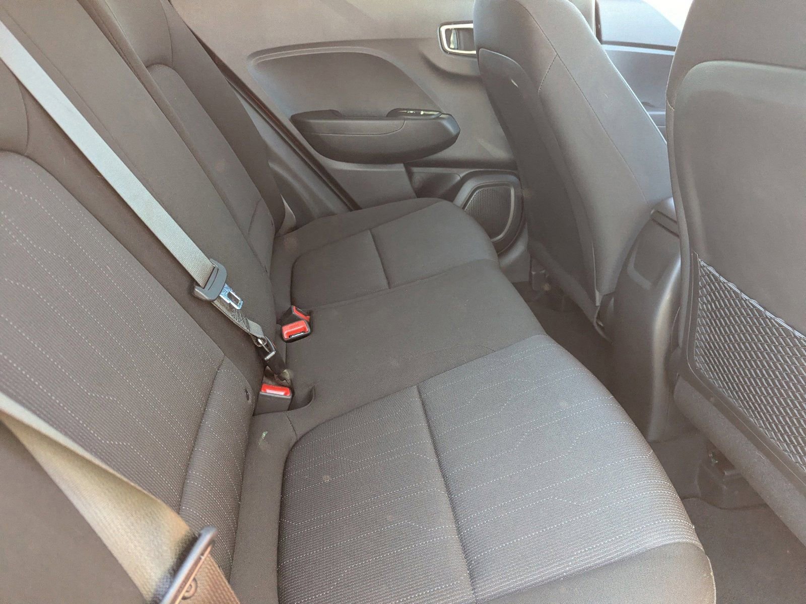 Used 2025 Hyundai Venue SE image 14